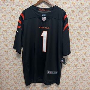 Nf1 Men's Ja' marr Chase 1# Black Cincinnati Bengals
Replica Jersey